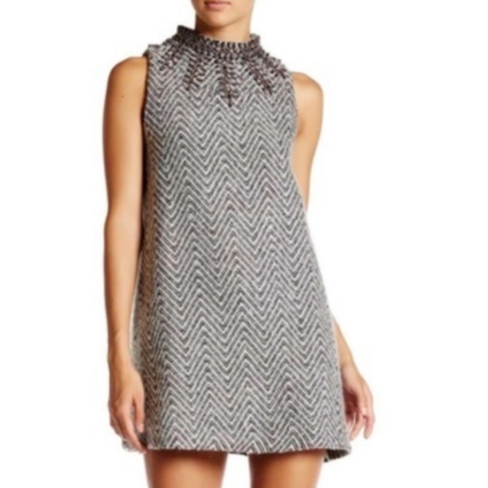 NWT Molly Bracken Couture Red/Black Zigzag Sleeveless Studded Pearls Shift Dress